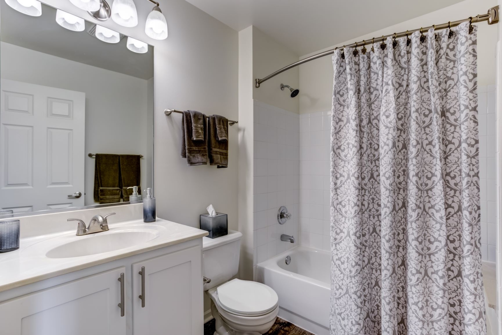 274 Verdi Court Wheaton IL 60189