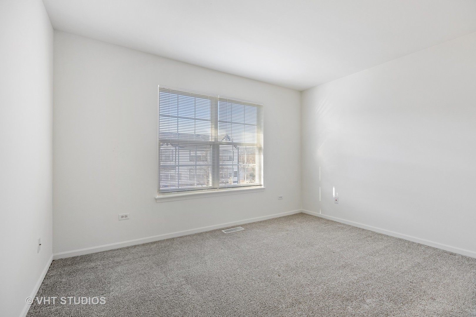 274 Verdi Court Wheaton IL 60189