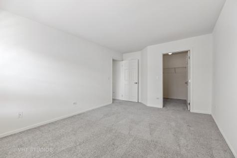 274 Verdi Court Wheaton IL 60189