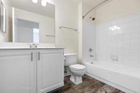 274 Verdi Court Wheaton IL 60189
