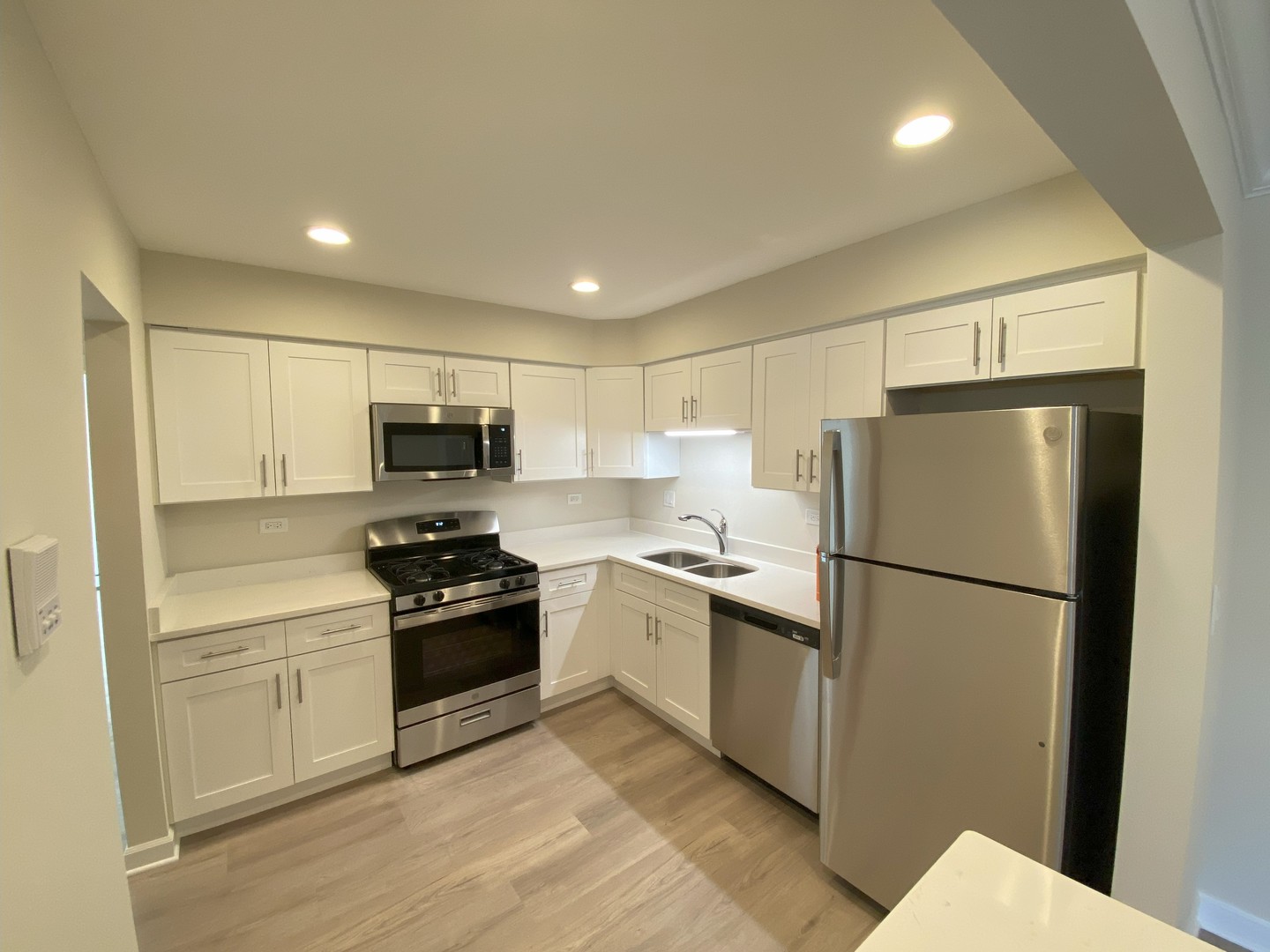 785 Pershing Avenue Glen Ellyn IL 60137