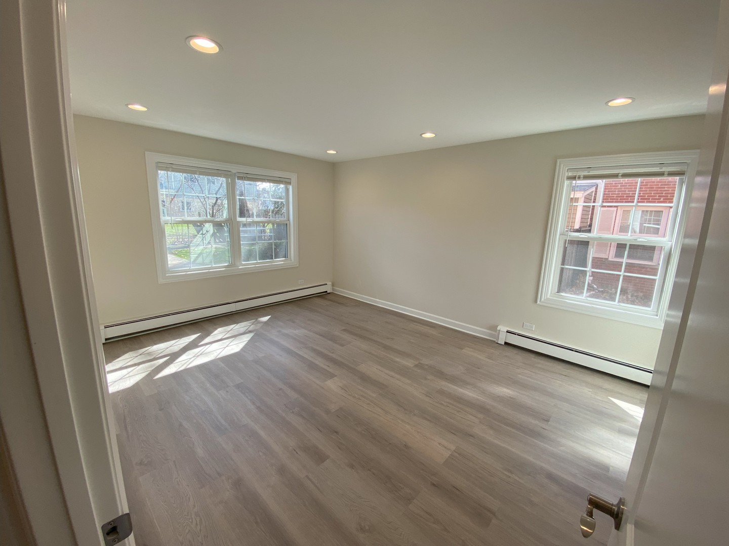 785 Pershing Avenue Glen Ellyn IL 60137