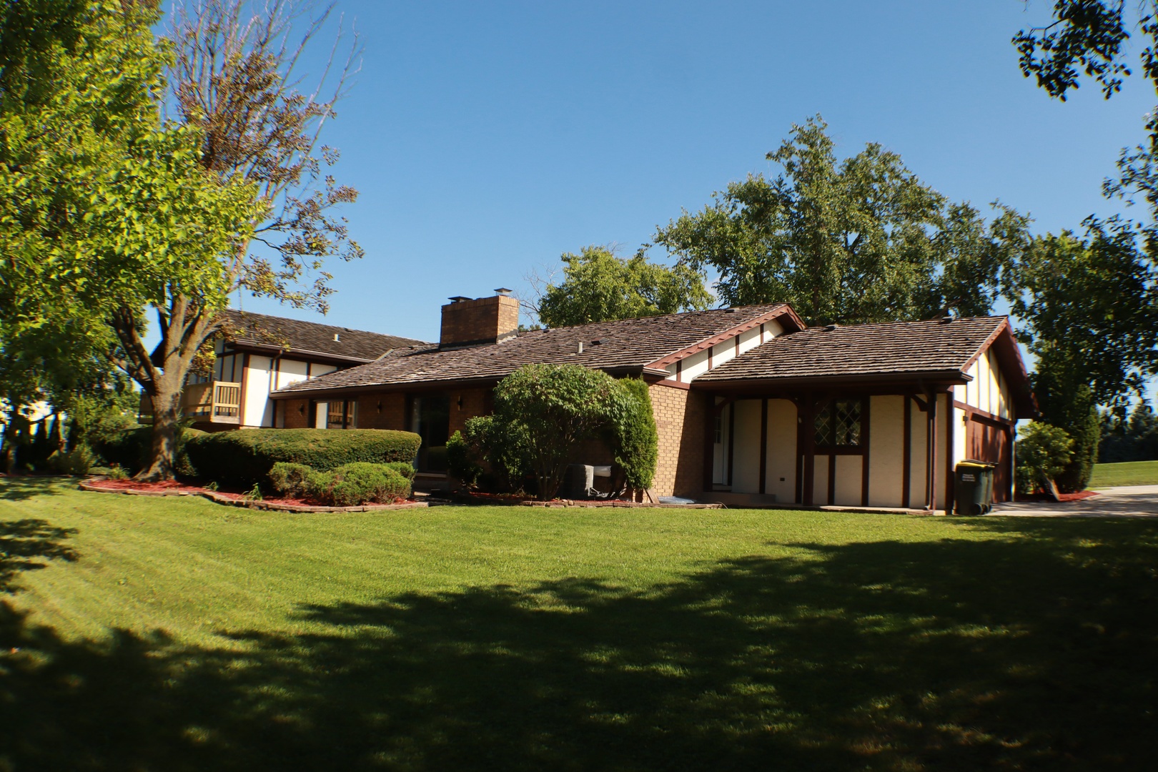 44 Kingston Drive Oak Brook IL 60523
