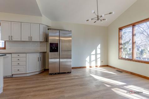 2450 Chas Drive Rolling Meadows IL 60008