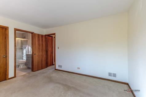 2450 Chas Drive Rolling Meadows IL 60008