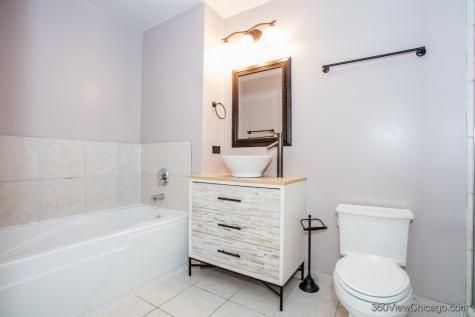 41 East 8th Street Chicago IL 60605