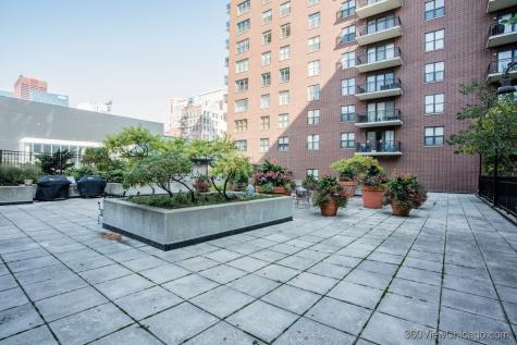 41 East 8th Street Chicago IL 60605