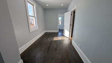 5028 West Lawrence Avenue Chicago IL 60630