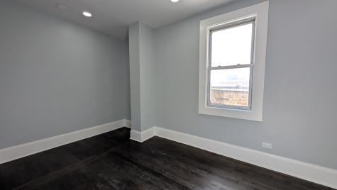 5028 West Lawrence Avenue Chicago IL 60630