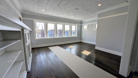 5028 West Lawrence Avenue Chicago IL 60630