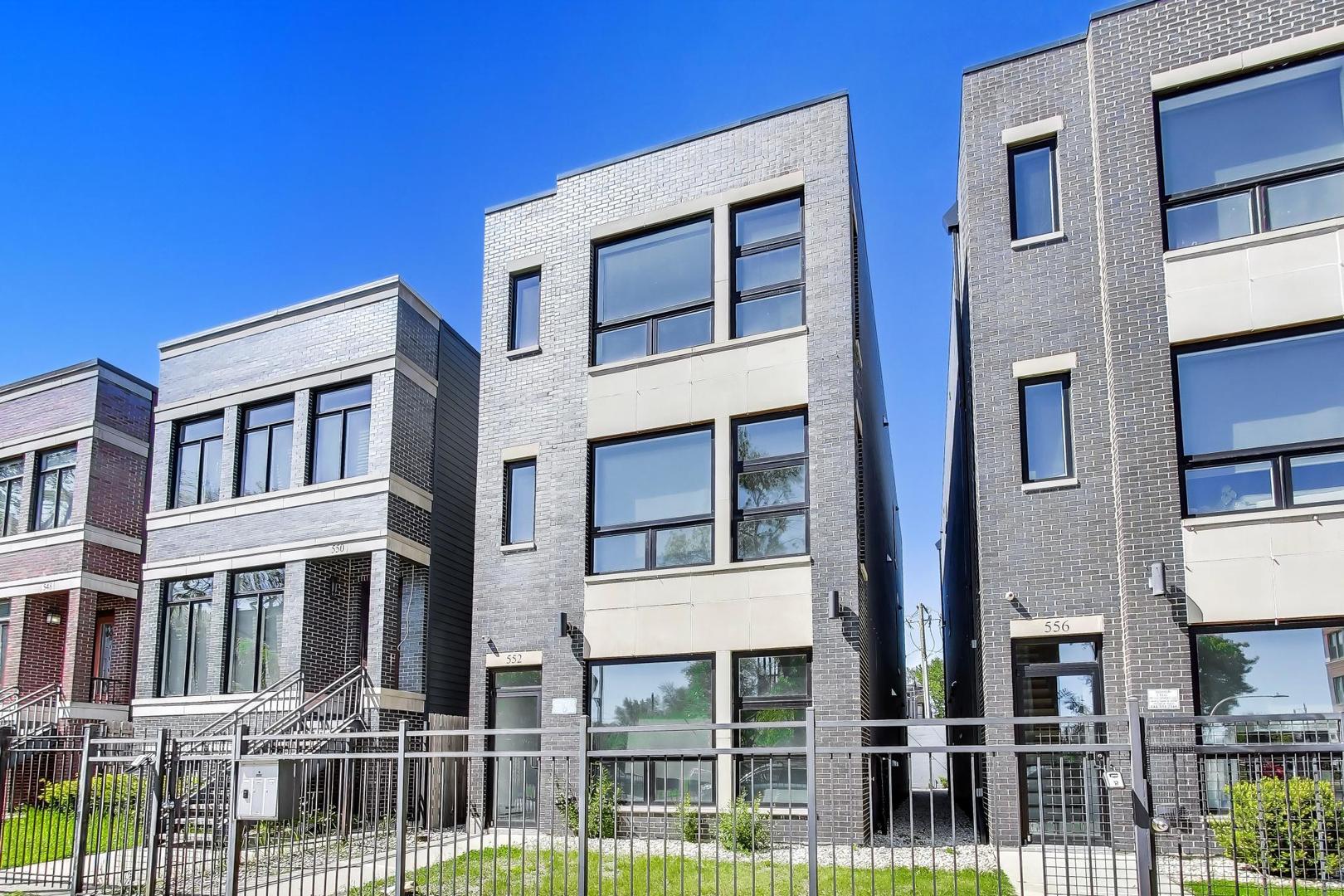 552 East 46th Place Chicago IL 60653