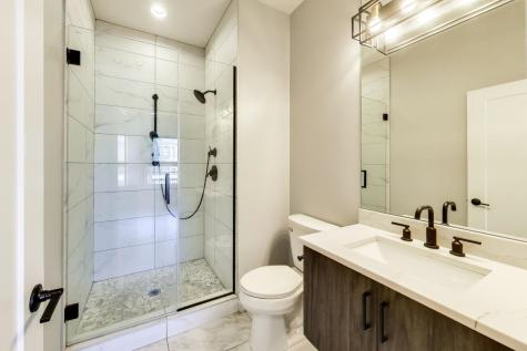 552 East 46th Place Chicago IL 60653