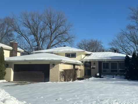 832 South Cheryl Lane Kankakee IL 60901