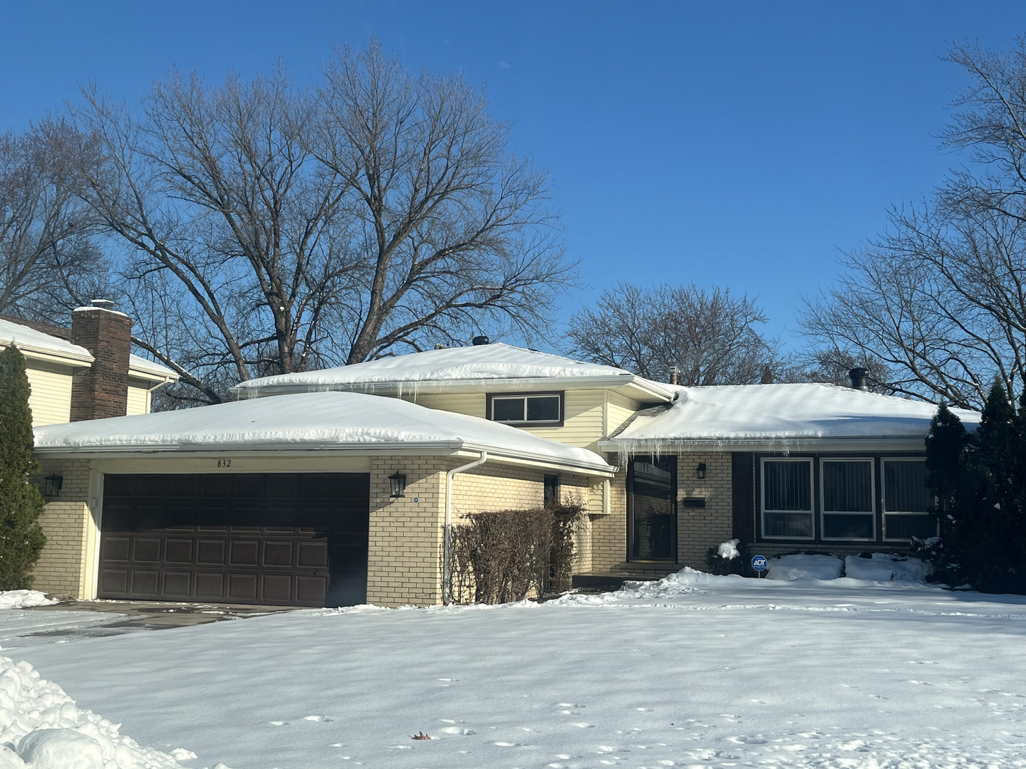 832 South Cheryl Lane Kankakee IL 60901