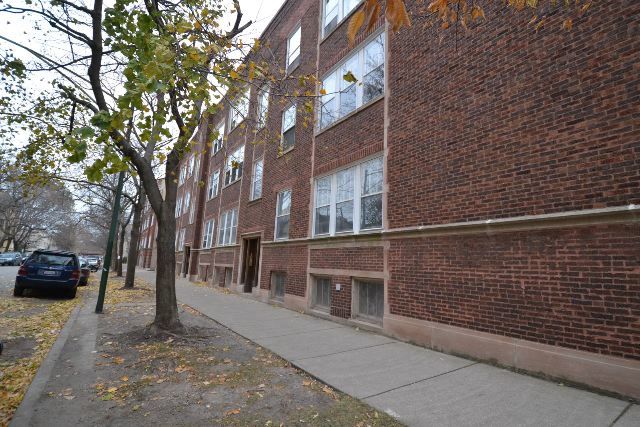 1917 West Winnemac Avenue Chicago IL 60640