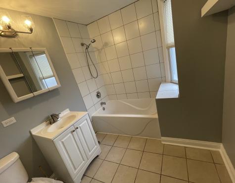 6653 South Saint Lawrence Avenue Chicago IL 60637