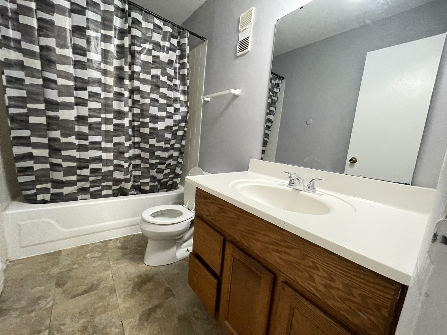 535 Brookside Drive Westmont IL 60559