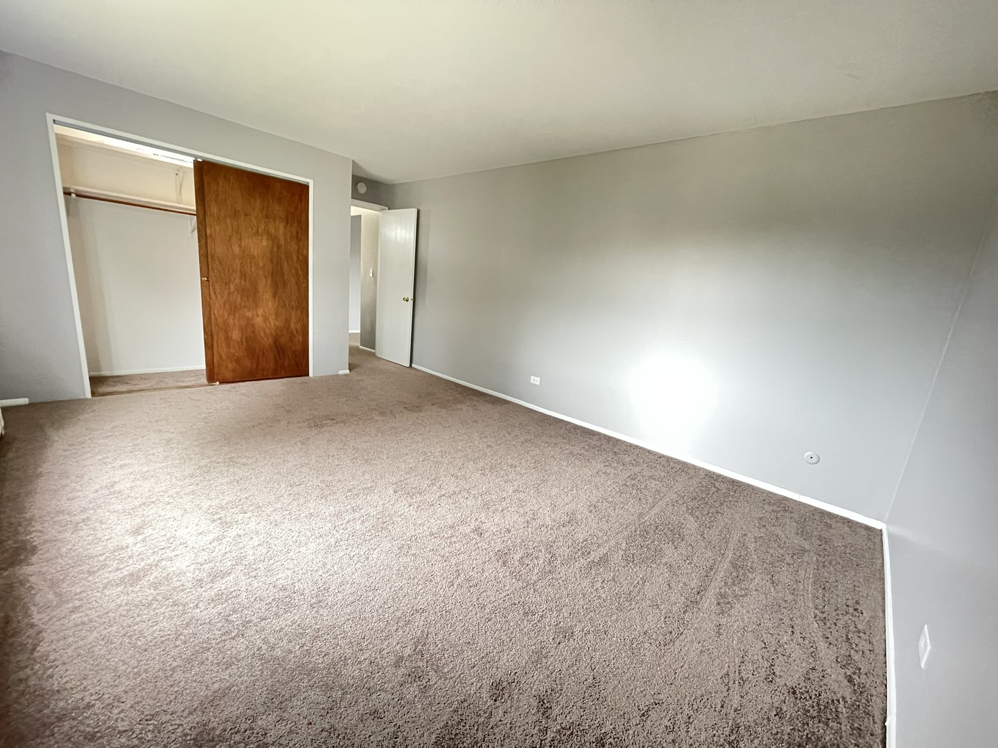 535 Brookside Drive Westmont IL 60559