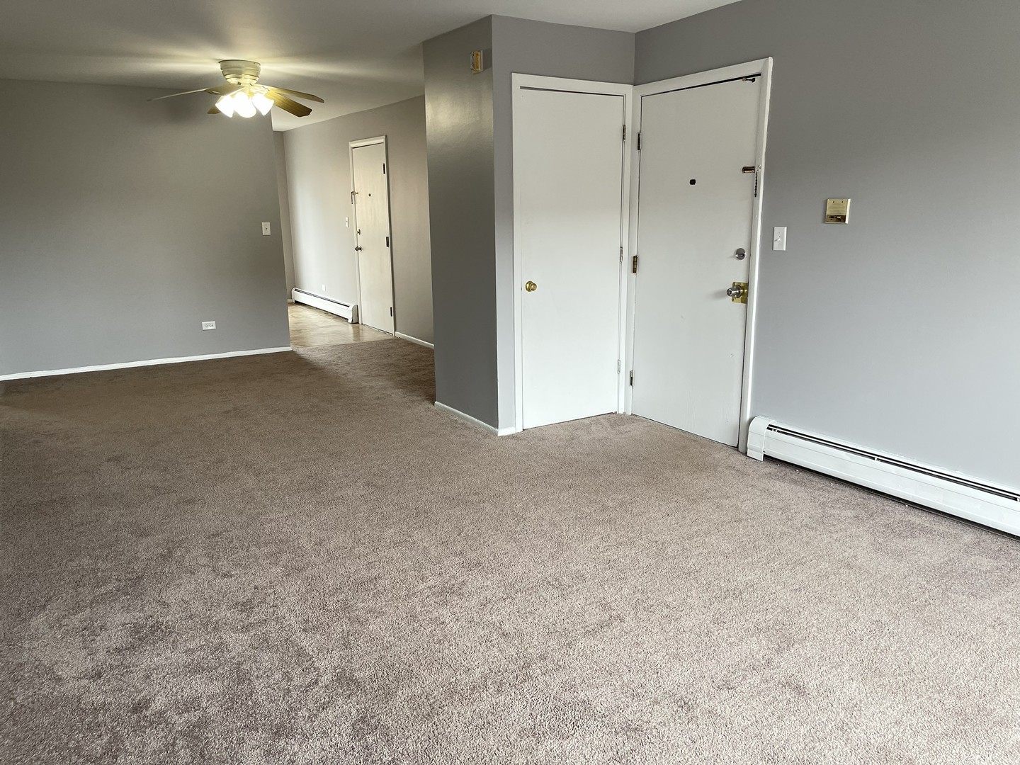 535 Brookside Drive Westmont IL 60559