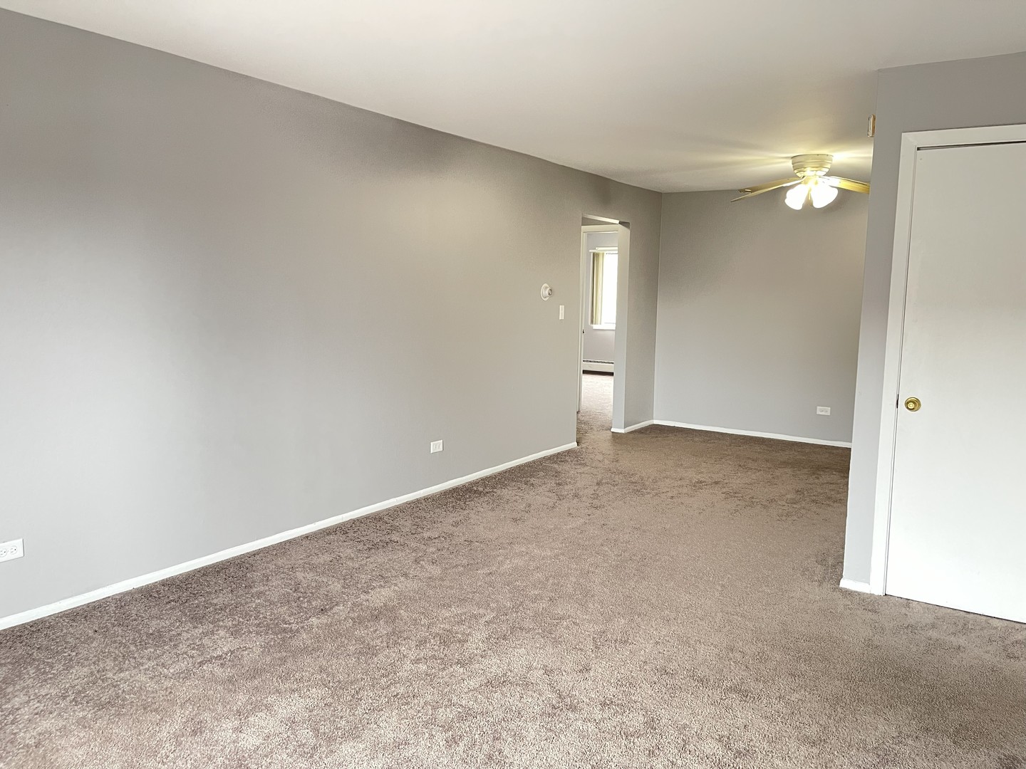 535 Brookside Drive Westmont IL 60559