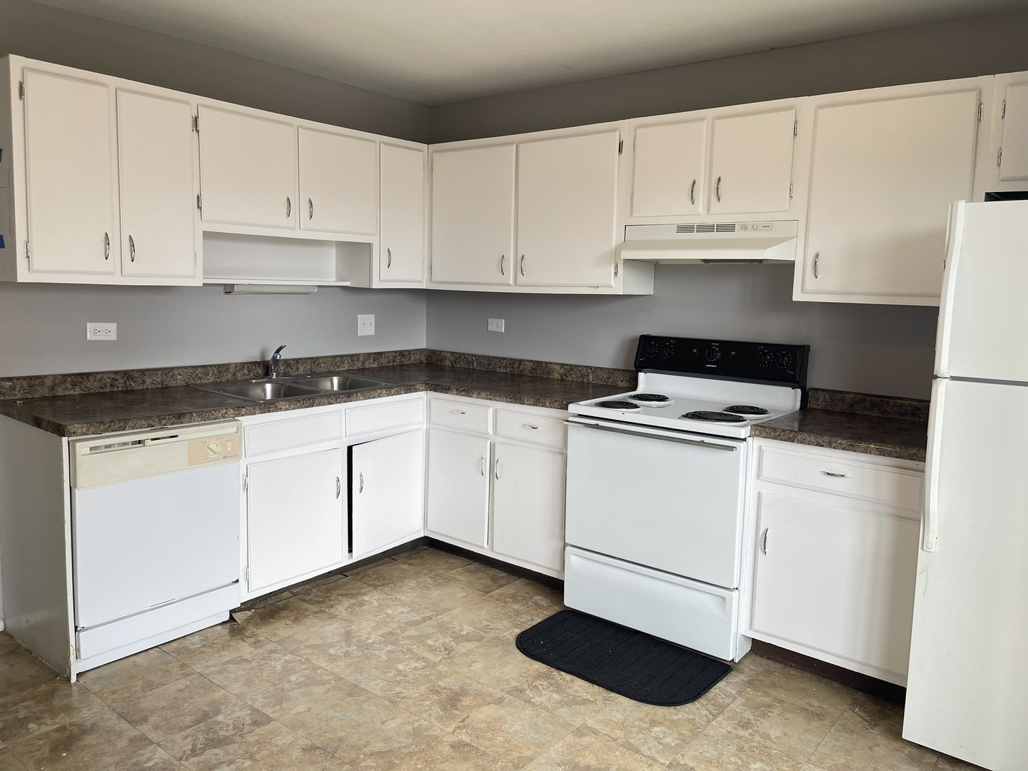 535 Brookside Drive Westmont IL 60559