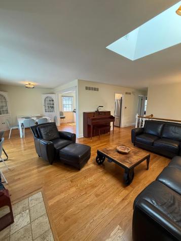 939 Wayne Avenue Deerfield IL 60015