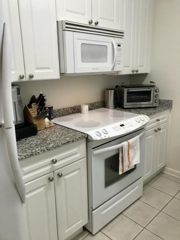 1720 Oak Avenue Evanston IL 60201