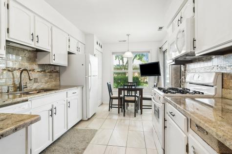 1411 Wentworth Court Vernon Hills IL 60061