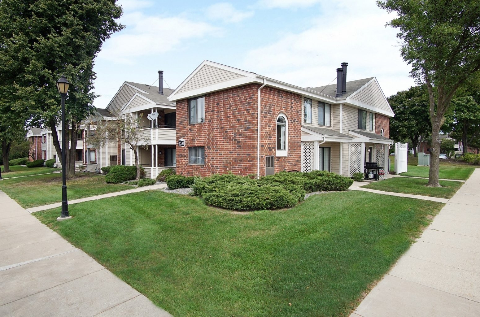 1527 Westminster Drive Naperville IL 60563
