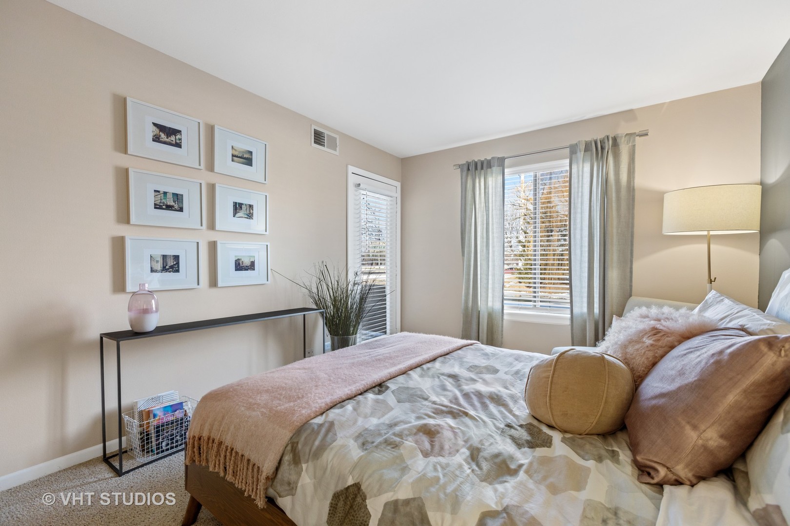 1527 Westminster Drive Naperville IL 60563
