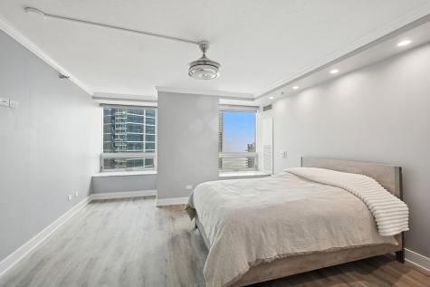 512 North Mcclurg Court Chicago IL 60611