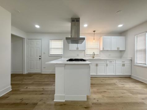 14916 Langley Avenue Dolton IL 60419