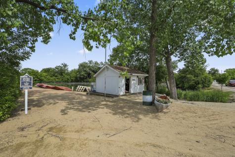 6018 East Lake Drive Lisle IL 60532