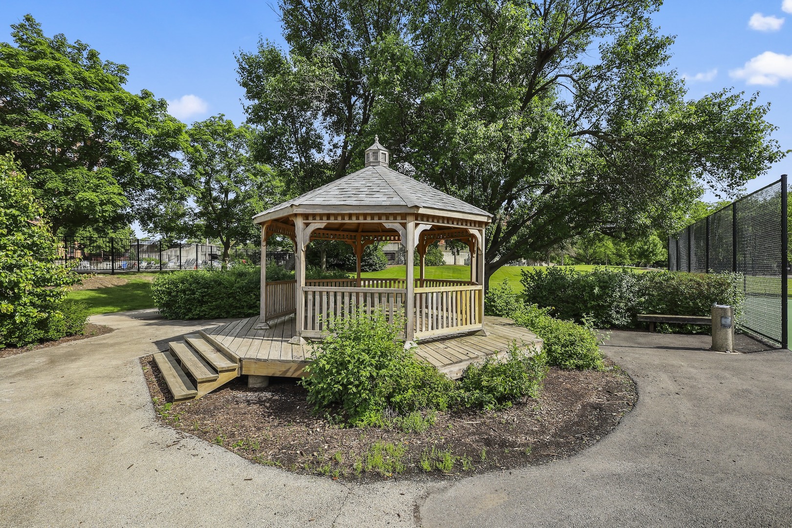 6018 East Lake Drive Lisle IL 60532