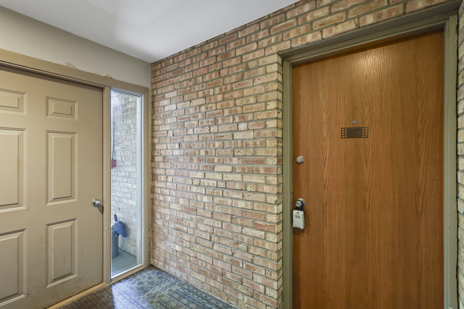 6018 East Lake Drive Lisle IL 60532