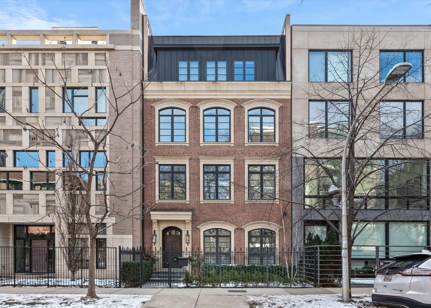 441 West Deming Place Chicago IL 60614