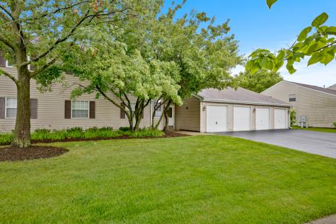 96 Gant Circle Streamwood IL 60107