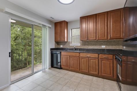 96 Gant Circle Streamwood IL 60107