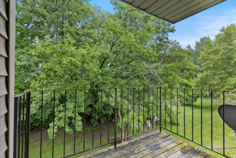 96 Gant Circle Streamwood IL 60107