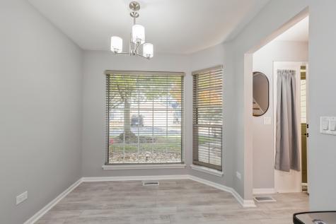 222 Wellington Circle Gurnee IL 60031