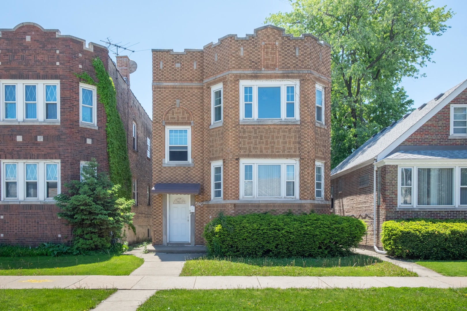 5445 West 64th Street Chicago IL 60638