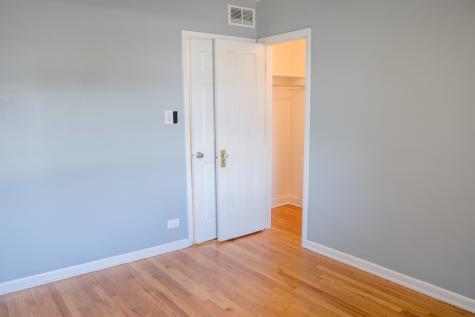 5445 West 64th Street Chicago IL 60638