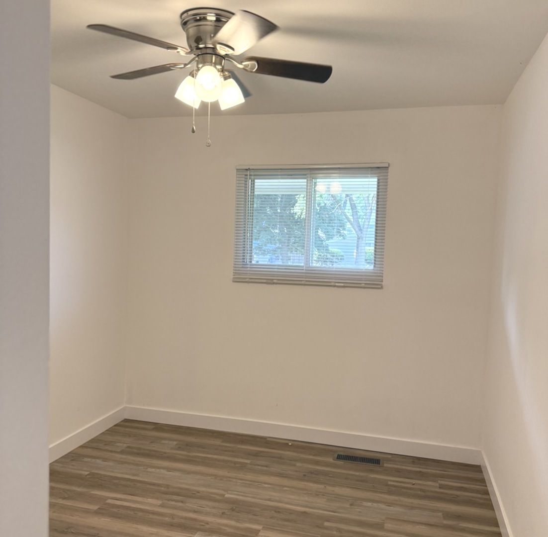 533 Redwood Road Bolingbrook IL 60440