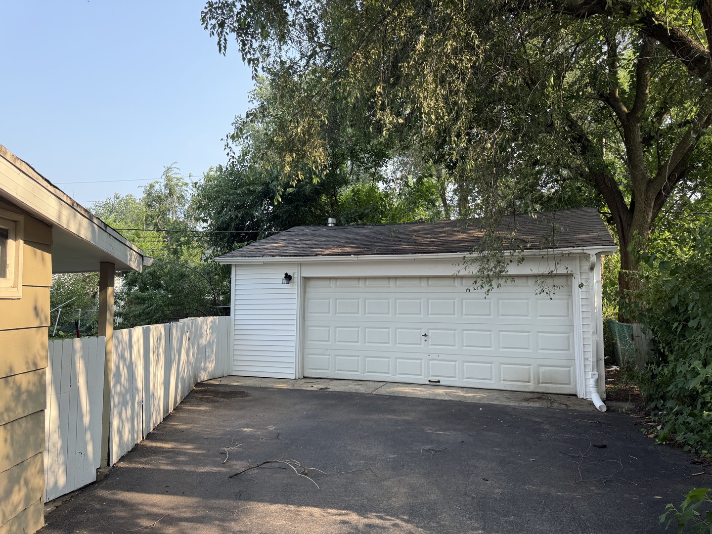 533 Redwood Road Bolingbrook IL 60440