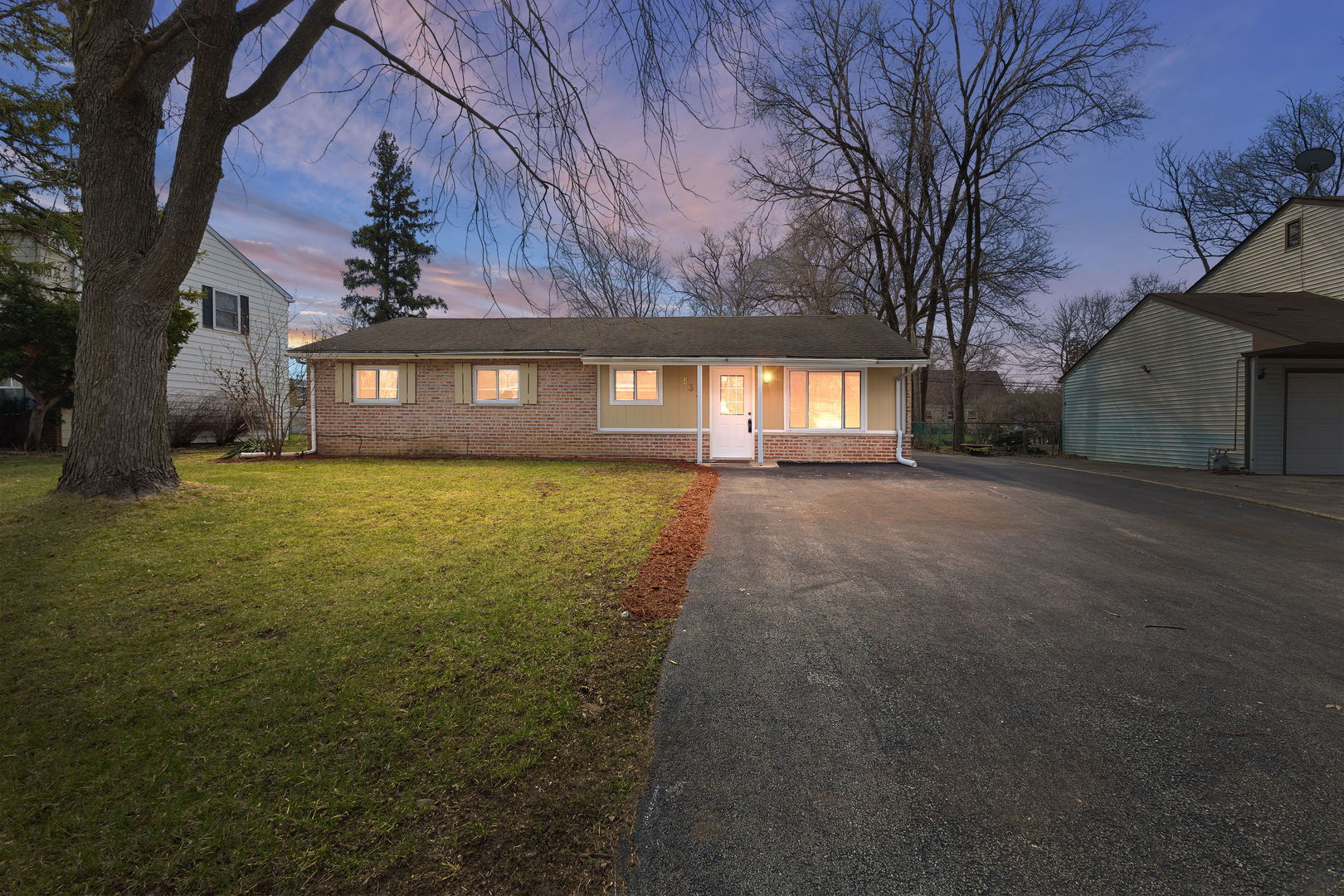 533 Redwood Road Bolingbrook IL 60440