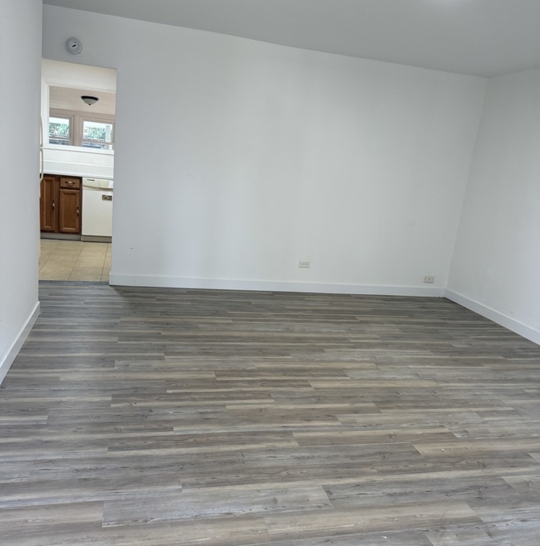 533 Redwood Road Bolingbrook IL 60440