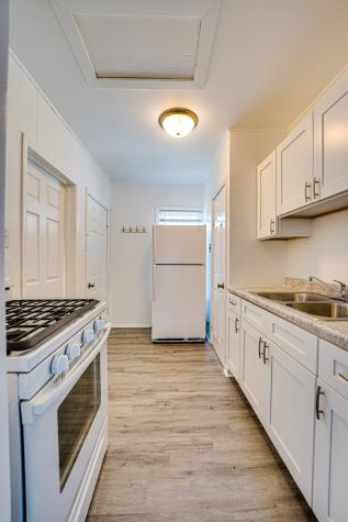 523 Grand Avenue Aurora IL 60506