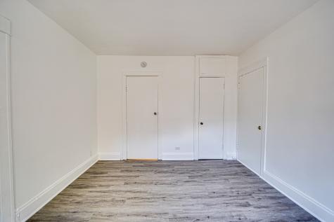 523 Grand Avenue Aurora IL 60506