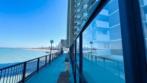 6033 North Sheridan Road Chicago IL 60660