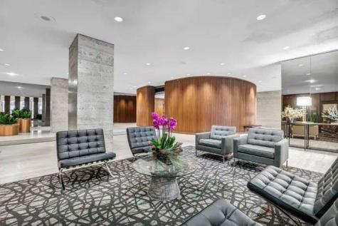 6033 North Sheridan Road Chicago IL 60660